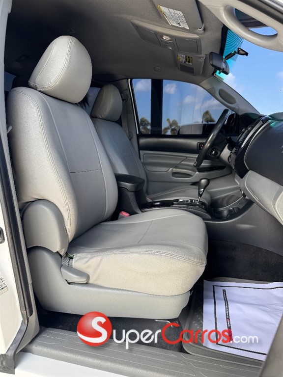 2013 Toyota Tacoma — foto 4 / 9