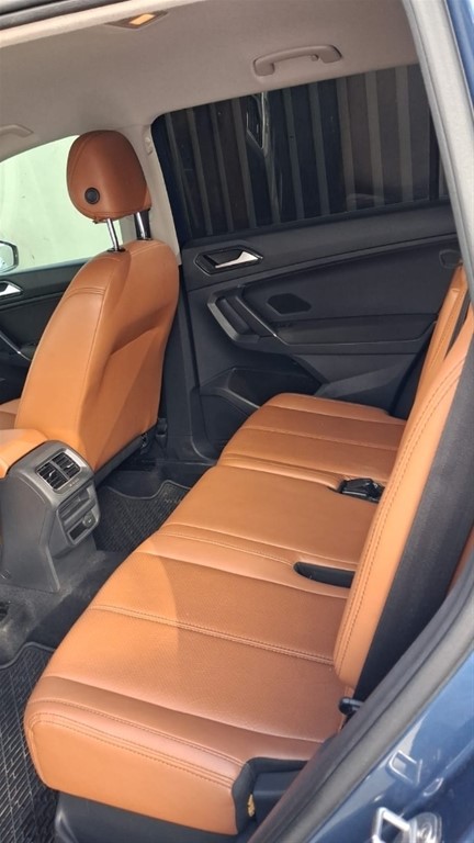 2018 Volkswagen Tiguan — foto 2 / 9