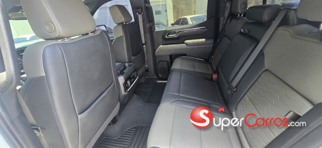 2024 Chevrolet Silverado ZR2 — foto 4 / 11