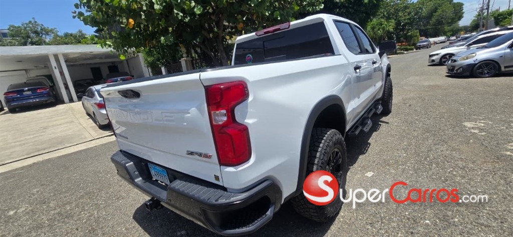 2024 Chevrolet Silverado ZR2 — foto 7 / 11