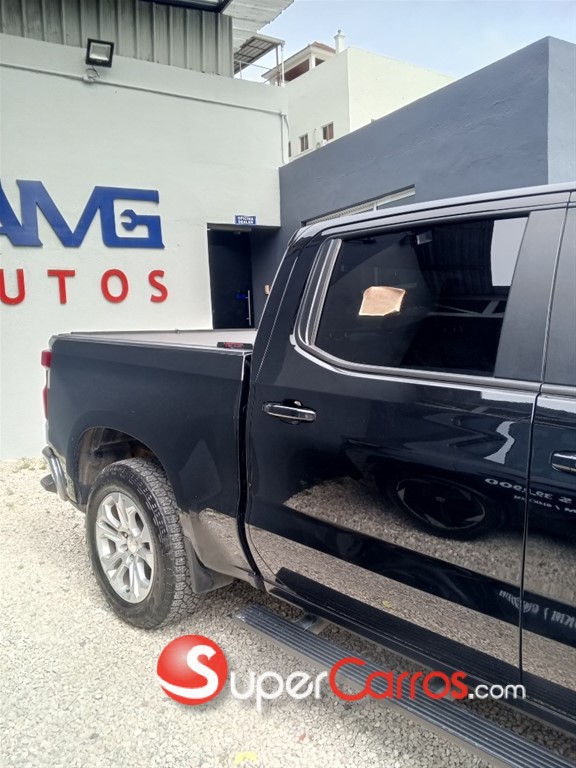 2020 Chevrolet Silverado — foto 3 / 12