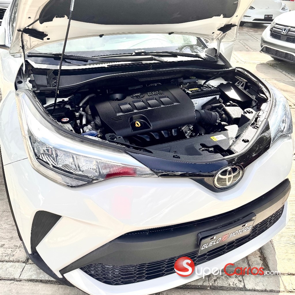 2021 Toyota C-HR LE — foto 10 / 10