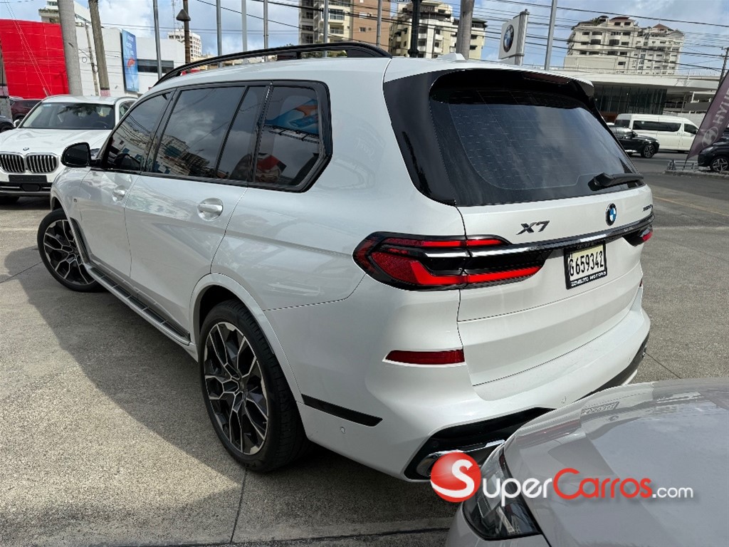 2024 BMW X 7 xDrive 40i Mpackage — foto 9 / 10