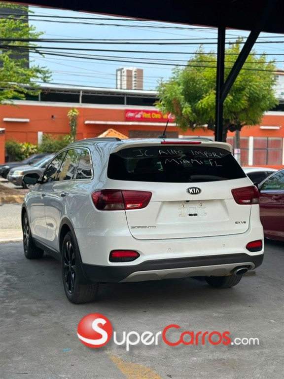2020 Kia Sorento SX — foto 8 / 11