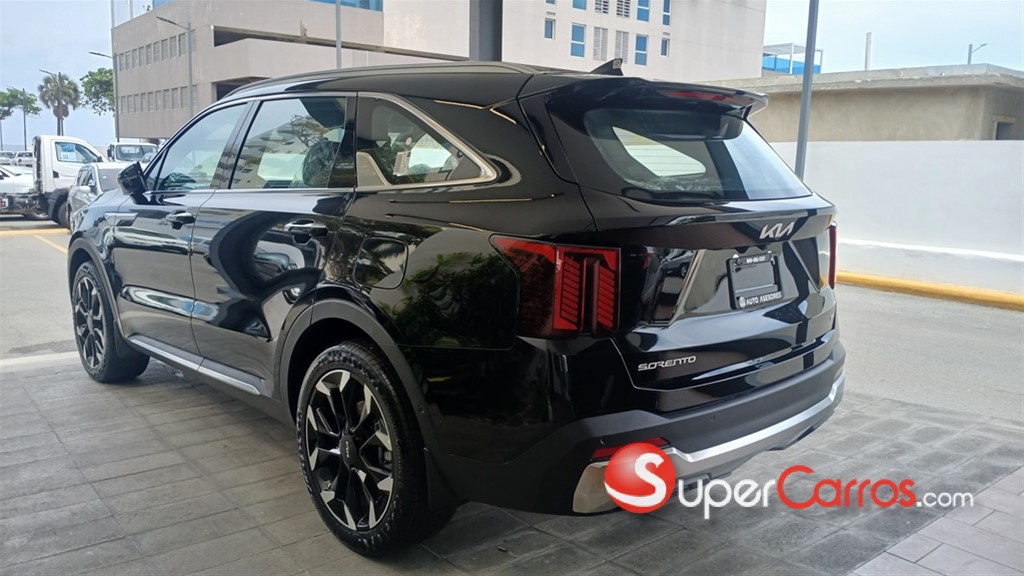 2027 Kia Sorento Limited — foto 5 / 12