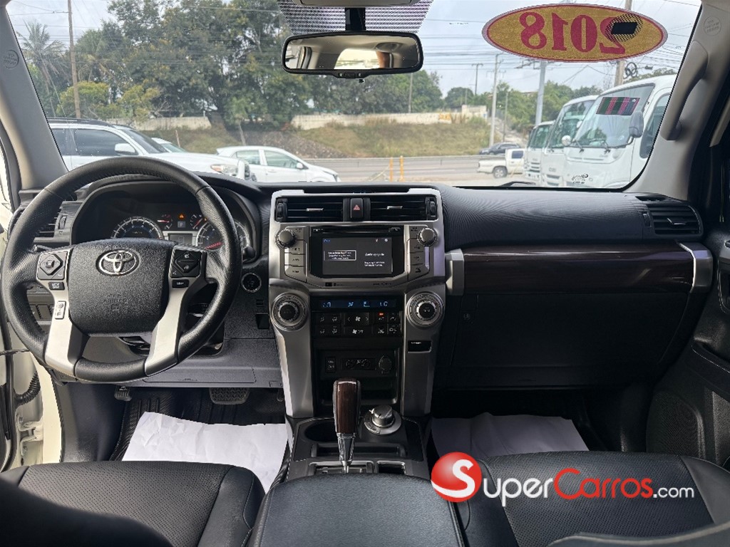 2018 Toyota 4 Runner Limited — foto 12 / 12
