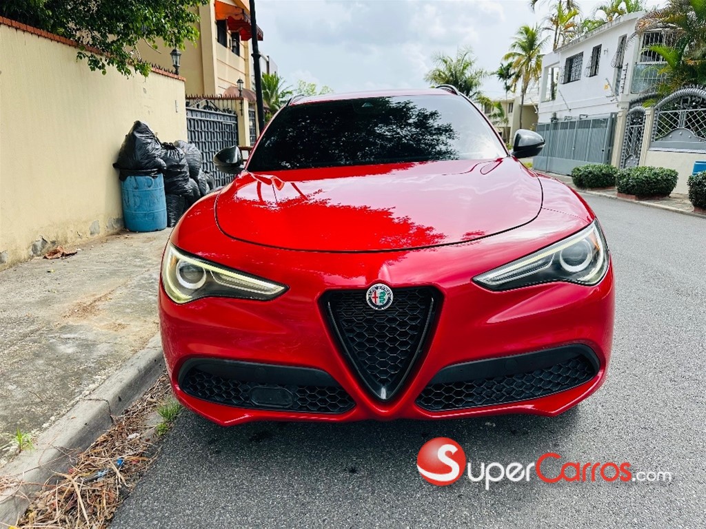 2020 Alfa Romeo Stelvio — foto 6 / 12