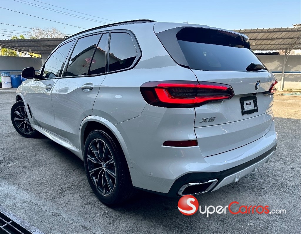2020 BMW X 5 XDRIVE 40i — foto 4 / 12