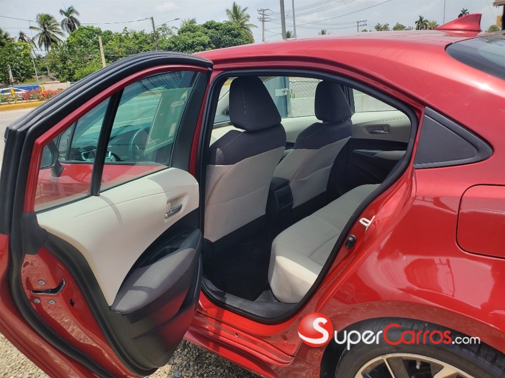 2020 Toyota Corolla LE — foto 4 / 12