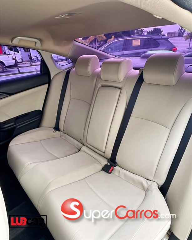 2018 Honda Civic EX — foto 8 / 10