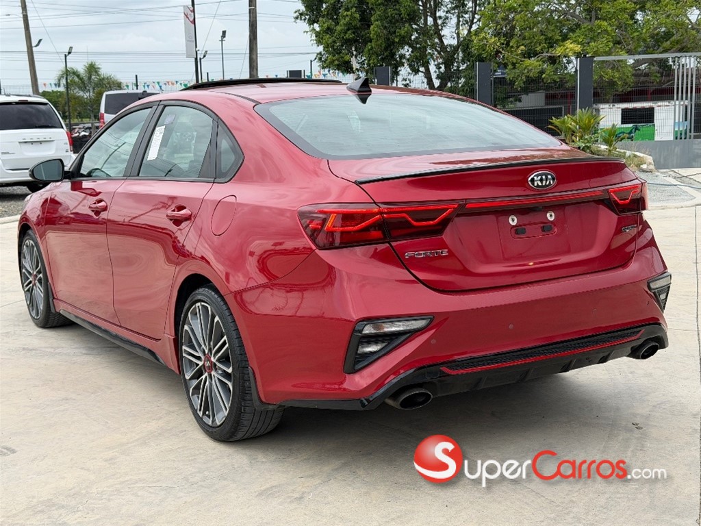 2021 Kia Forte GT Line — foto 4 / 11