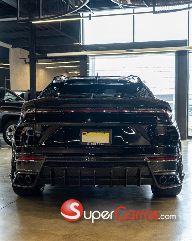2020 Lamborghini Urus — foto 7 / 12