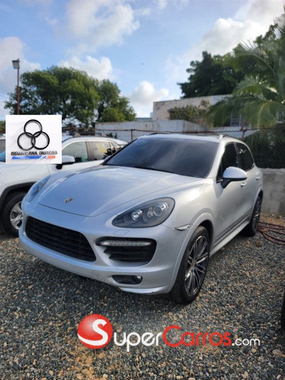 2013 Porsche Cayenne GTS