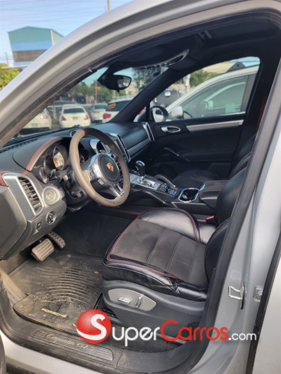 2013 Porsche Cayenne GTS — foto 3 / 12