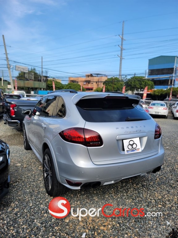 2013 Porsche Cayenne GTS — foto 12 / 12