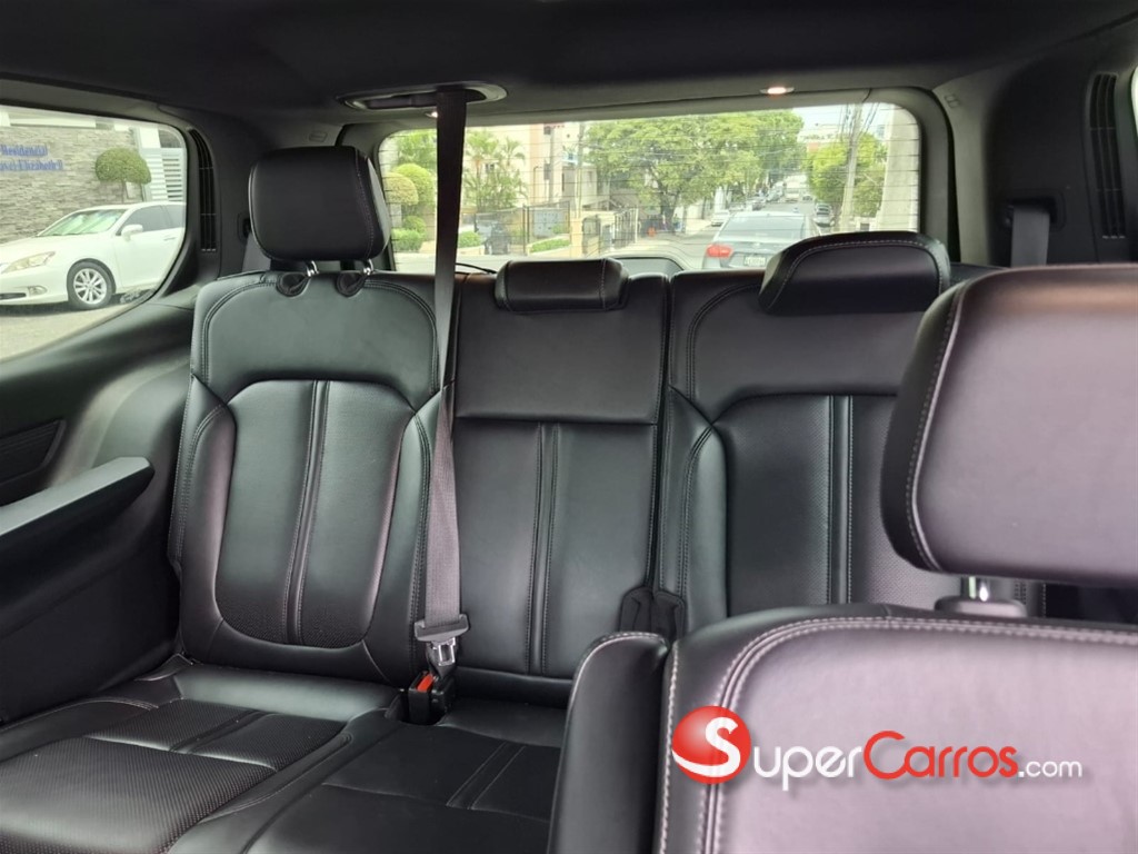 2022 Jeep Grand Wagoneer — foto 10 / 12