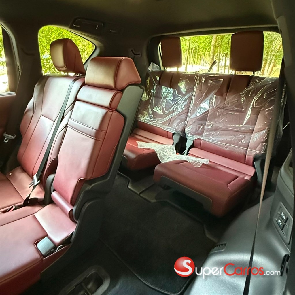 2024 Lexus LX 600 — foto 2 / 9
