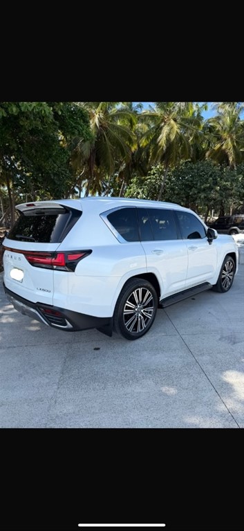 2024 Lexus LX 600 — foto 6 / 9