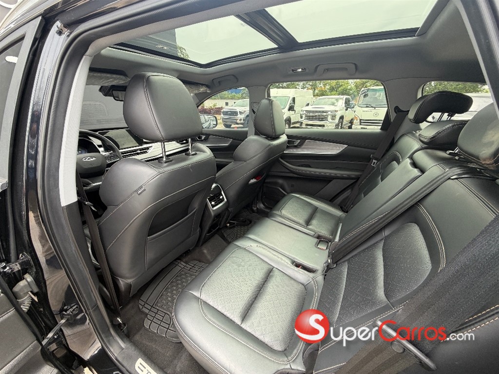 2022 Chery Tiggo 8 Pro — foto 8 / 10