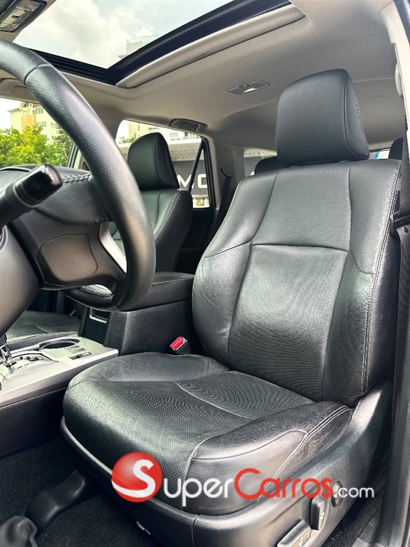 2021 Toyota 4 Runner Limited — foto 6 / 12