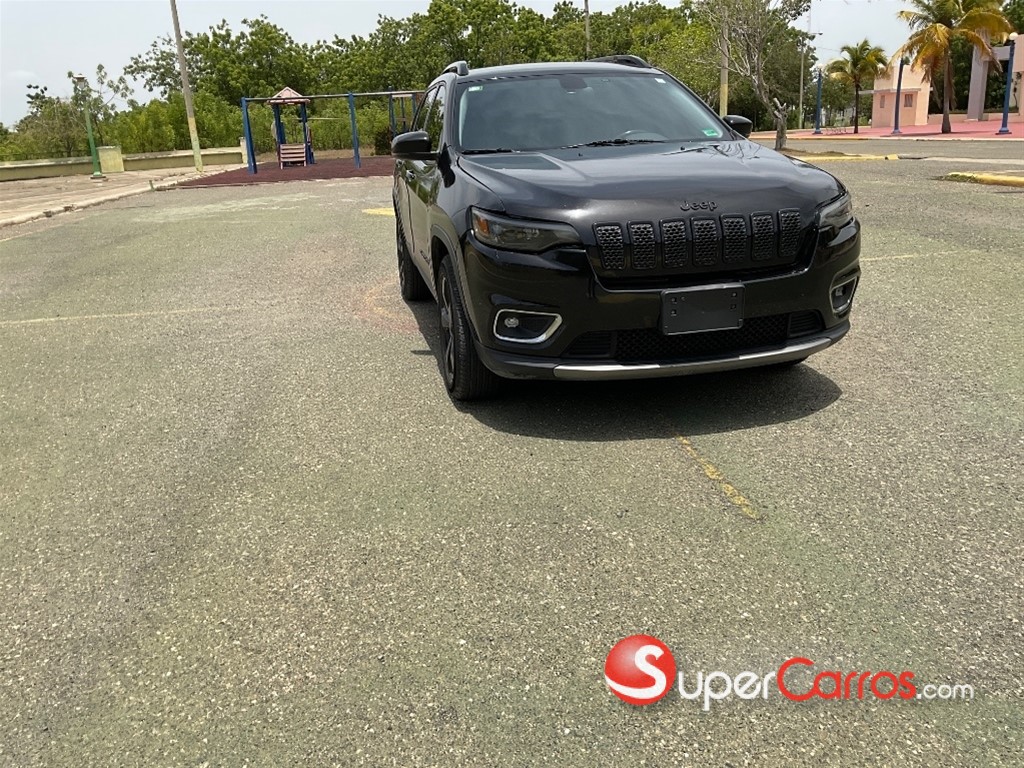 2020 Jeep Cherokee — foto 7 / 12