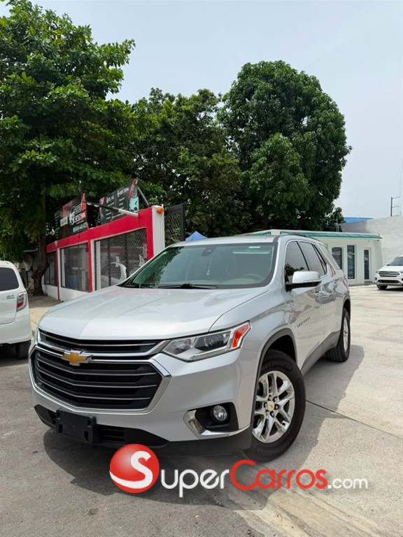 2020 Chevrolet Traverse LT — foto 2 / 12