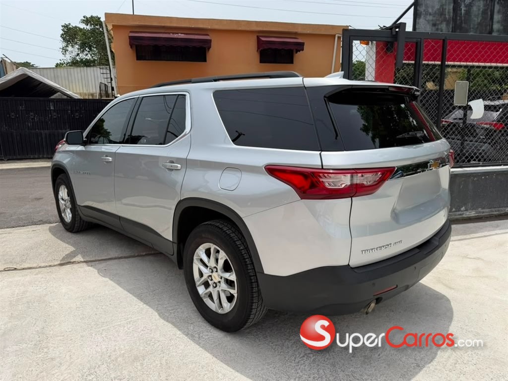 2020 Chevrolet Traverse LT — foto 3 / 12