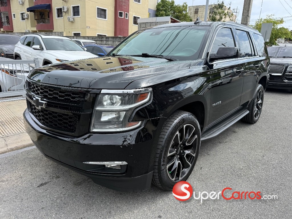 2020 Chevrolet Tahoe LT — foto 3 / 10