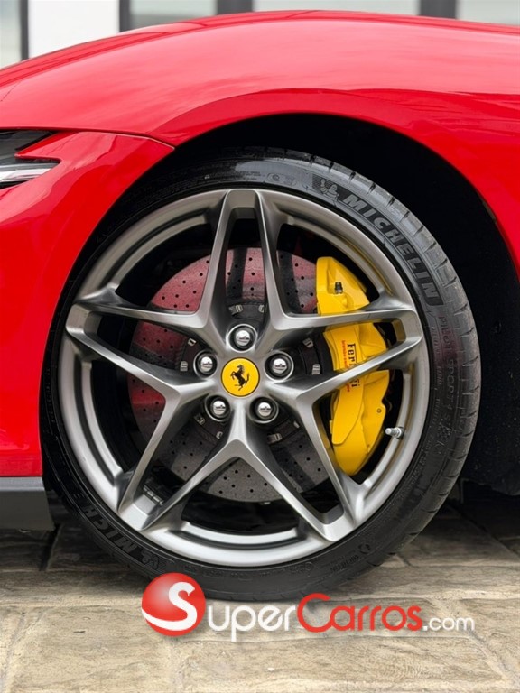 2021 Ferrari Roma — foto 2 / 10