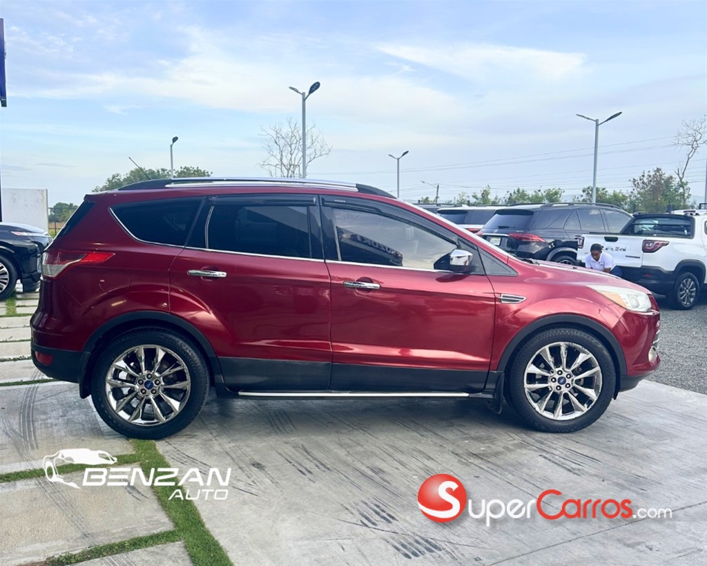 2016 Ford Escape SE — foto 4 / 8