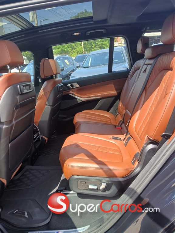 2021 BMW X 7 XDRIVE 40i — foto 3 / 10
