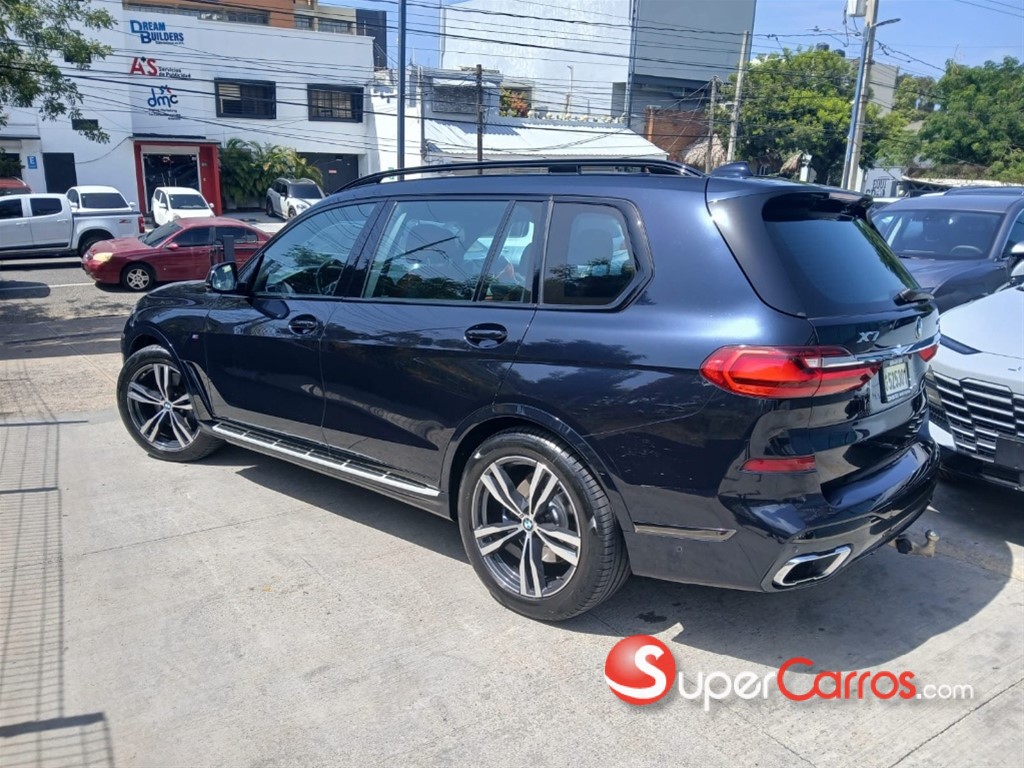 2021 BMW X 7 XDRIVE 40i — foto 4 / 10