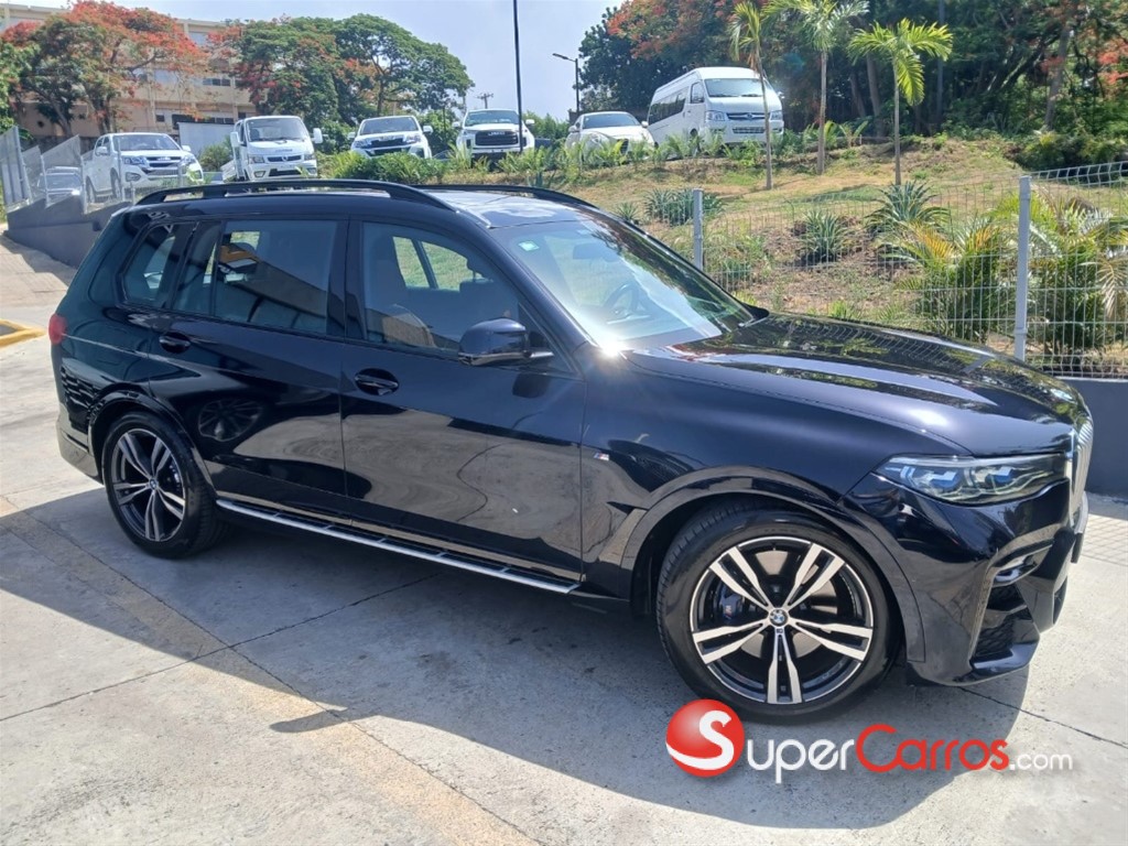 2021 BMW X 7 XDRIVE 40i — foto 6 / 10
