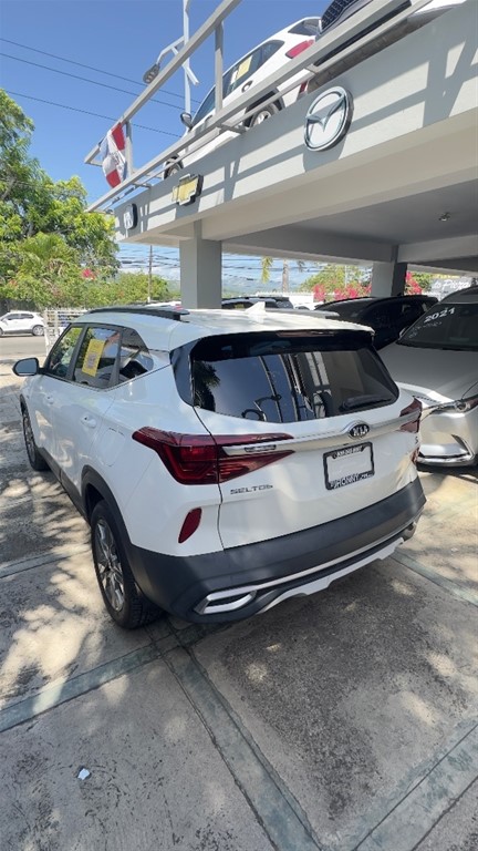 2021 Kia Seltos — foto 4 / 12