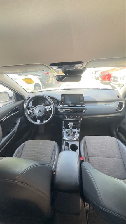 2021 Kia Seltos — foto 10 / 12