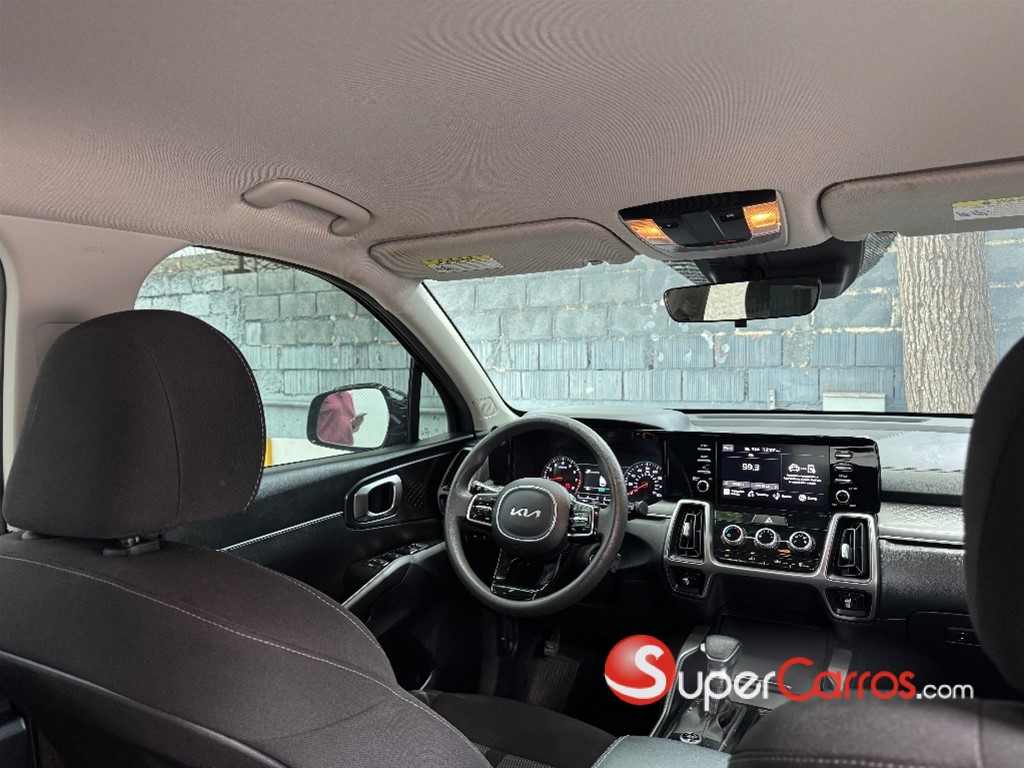 2023 Kia Sorento LX — foto 8 / 11