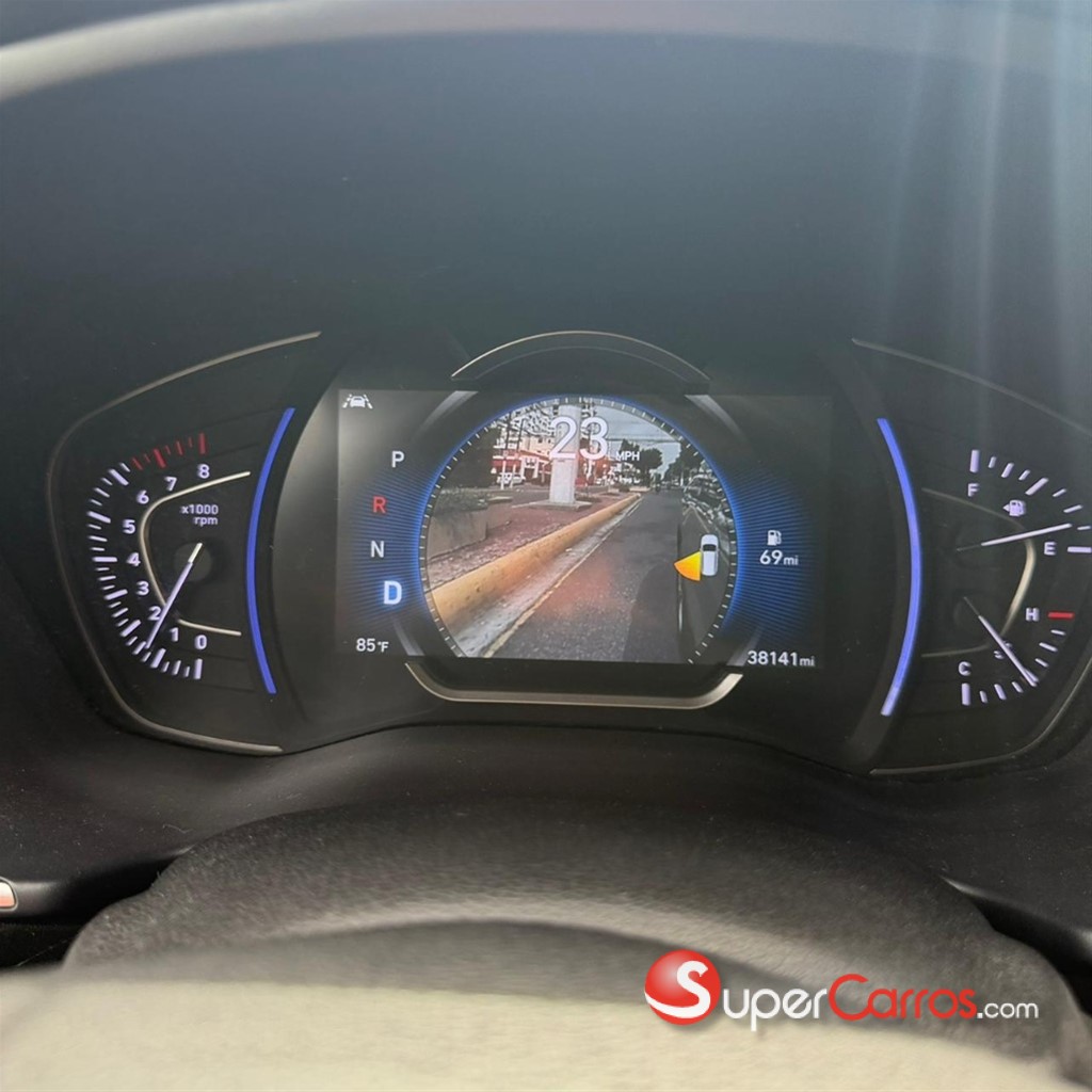 2020 Hyundai Santa Fe Limited — foto 2 / 12