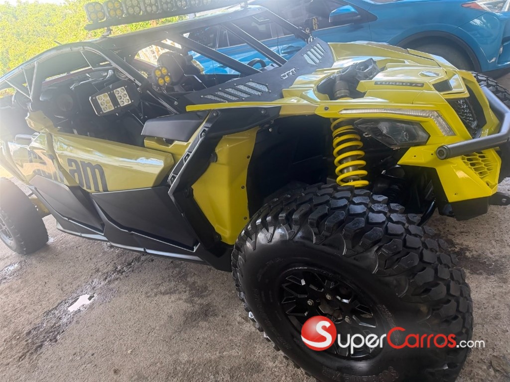 2018 Can Am Maverick X3 MAX TURBO RR — foto 4 / 7