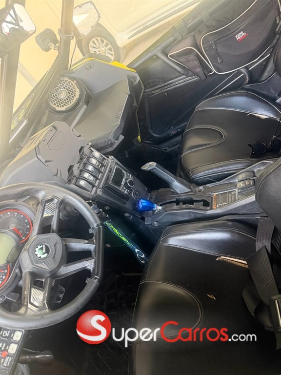 2018 Can Am Maverick X3 MAX TURBO RR — foto 6 / 7