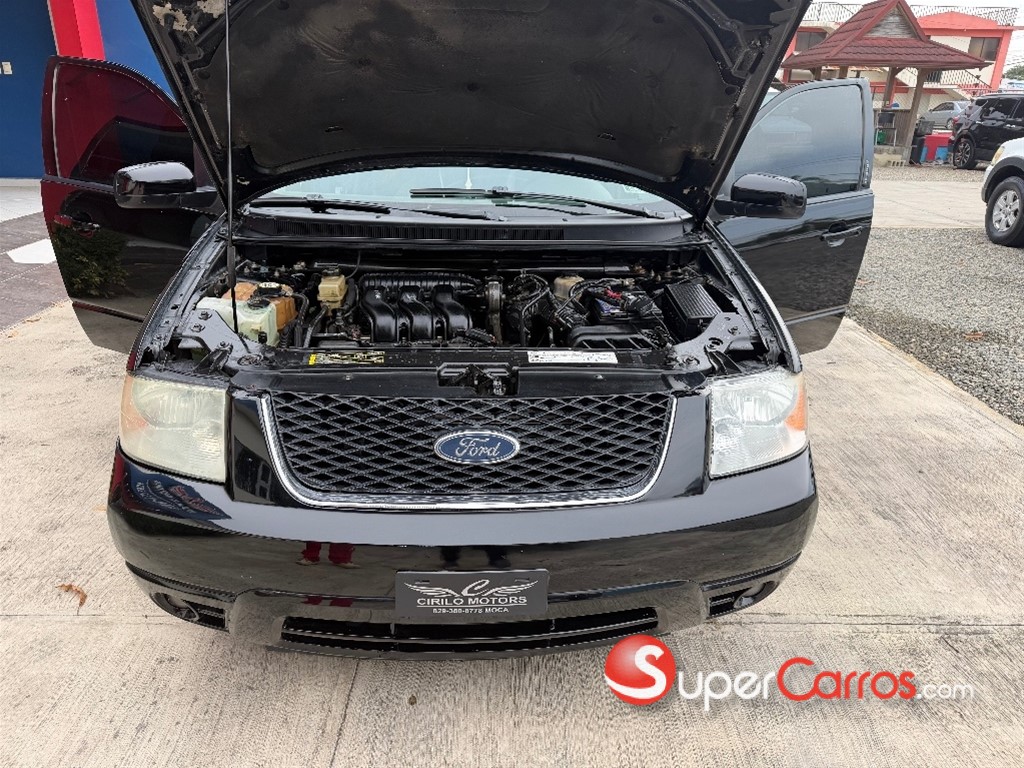2005 Ford Freestyle — foto 11 / 12