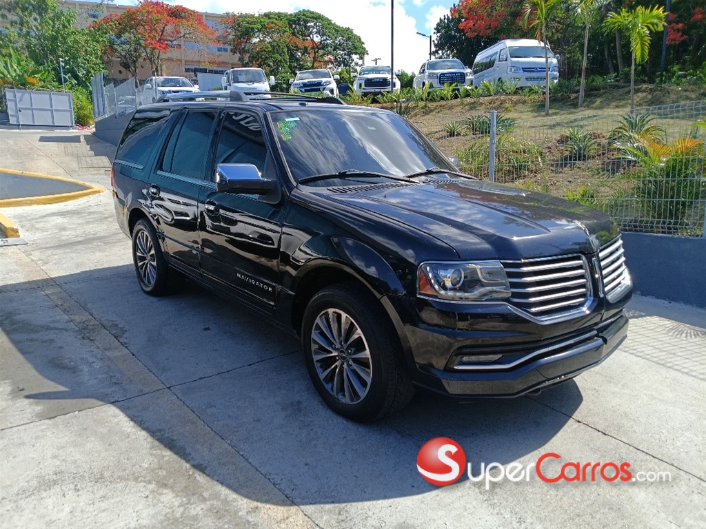 2015 Lincoln Navigator — foto 2 / 12