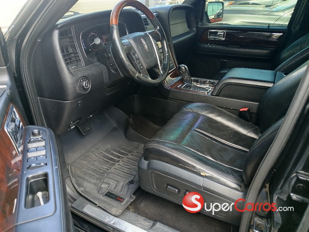 2015 Lincoln Navigator — foto 5 / 12