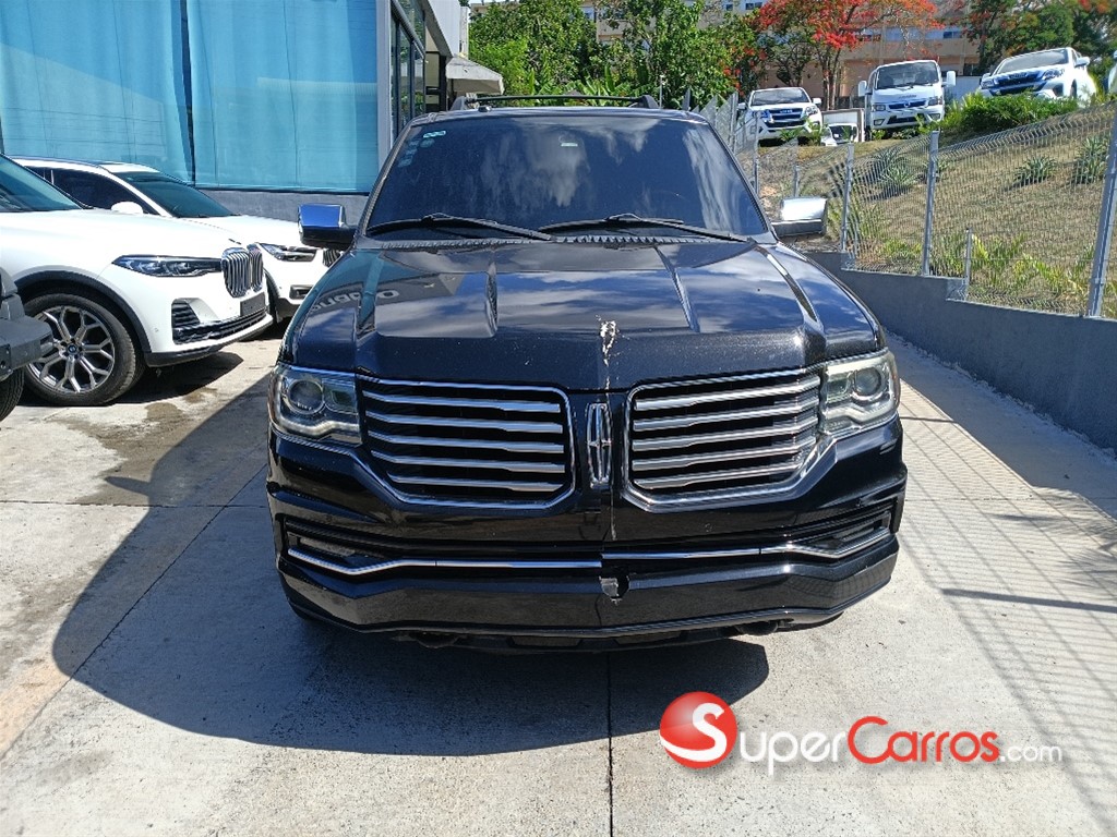 2015 Lincoln Navigator — foto 11 / 12