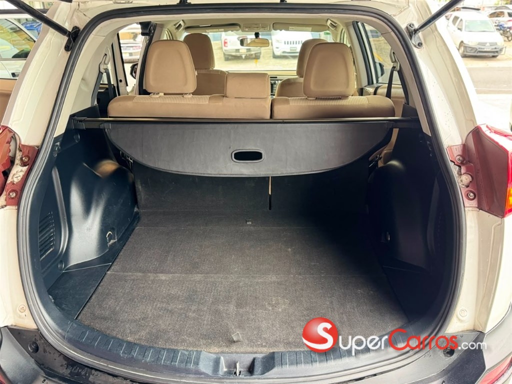 2013 Toyota RAV4 LE — foto 7 / 11