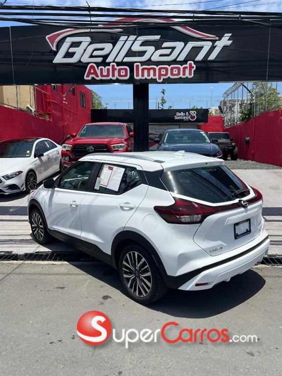 2022 Nissan Kicks SV — foto 3 / 12