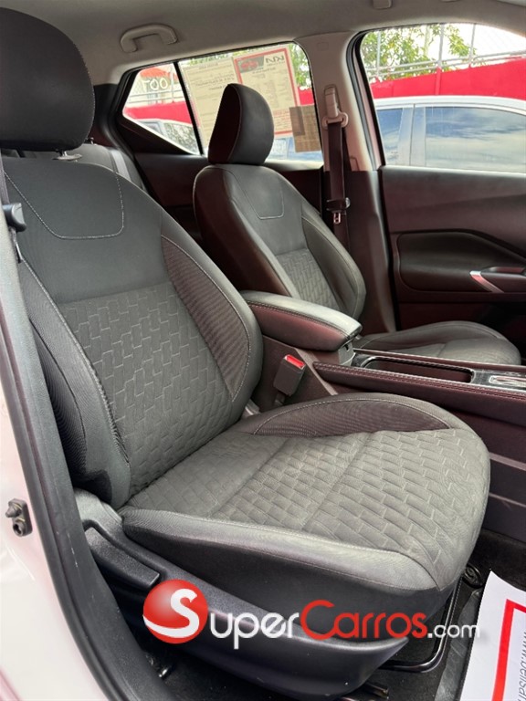 2022 Nissan Kicks SV — foto 9 / 12