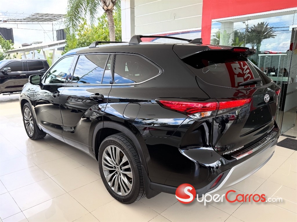 2021 Toyota Highlander Platinum — foto 3 / 9