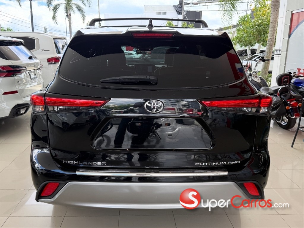 2021 Toyota Highlander Platinum — foto 4 / 9
