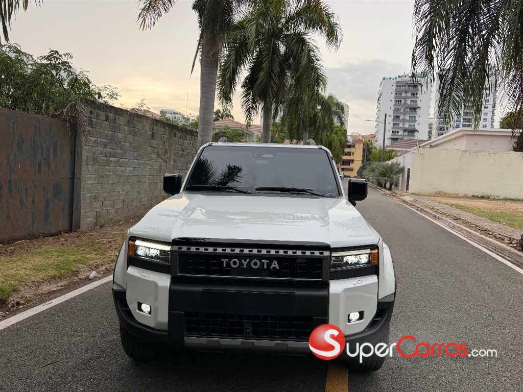 2025 Toyota Land Cruiser Prado Adventure — foto 2 / 7