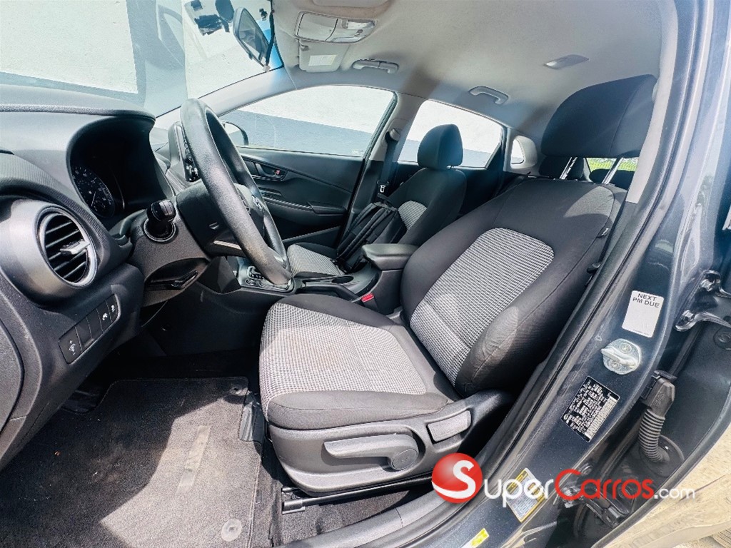 2021 Hyundai KONA — foto 8 / 12
